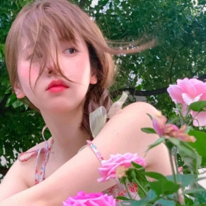 女生头像/纯欲风女生头像