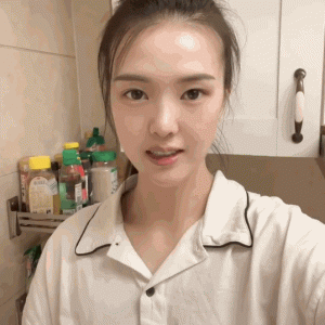 女排奥运冠军给爱犬过生日遭网暴！张常宁晒花费回应质疑：不到64元